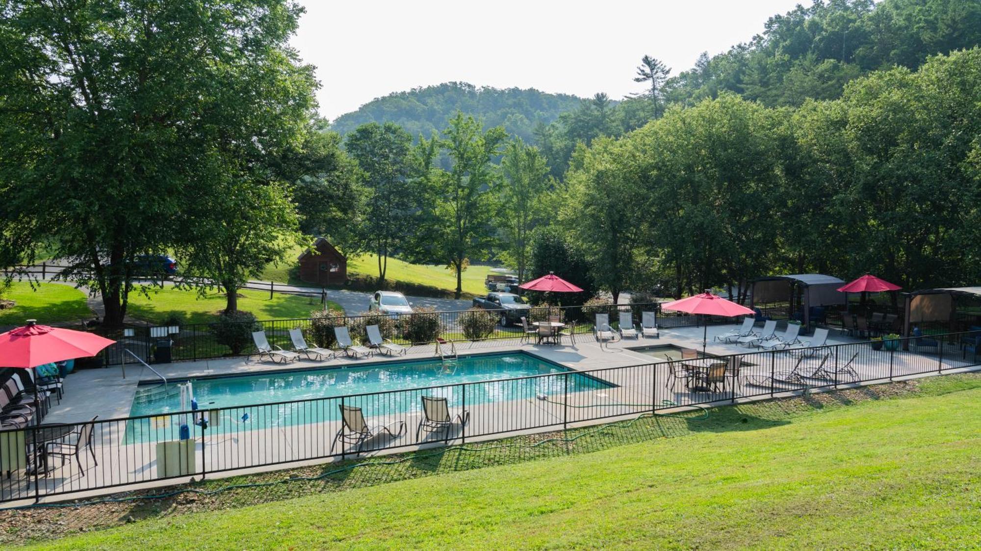 Horseshoe Hideaway Sevierville Exterior photo