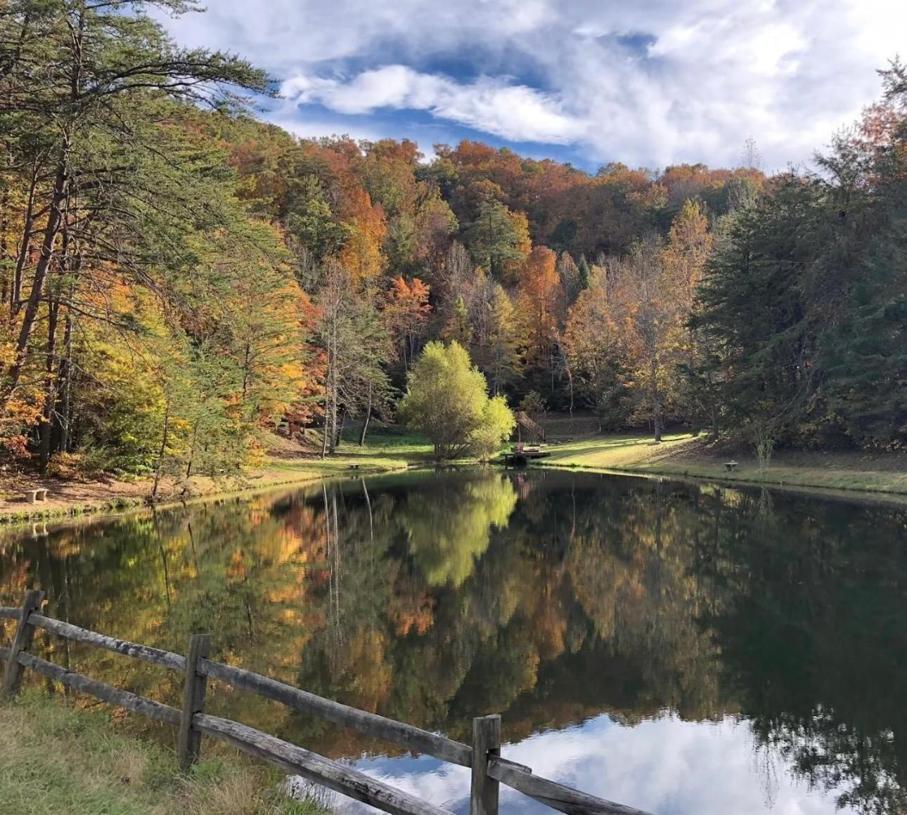Horseshoe Hideaway Sevierville Exterior photo
