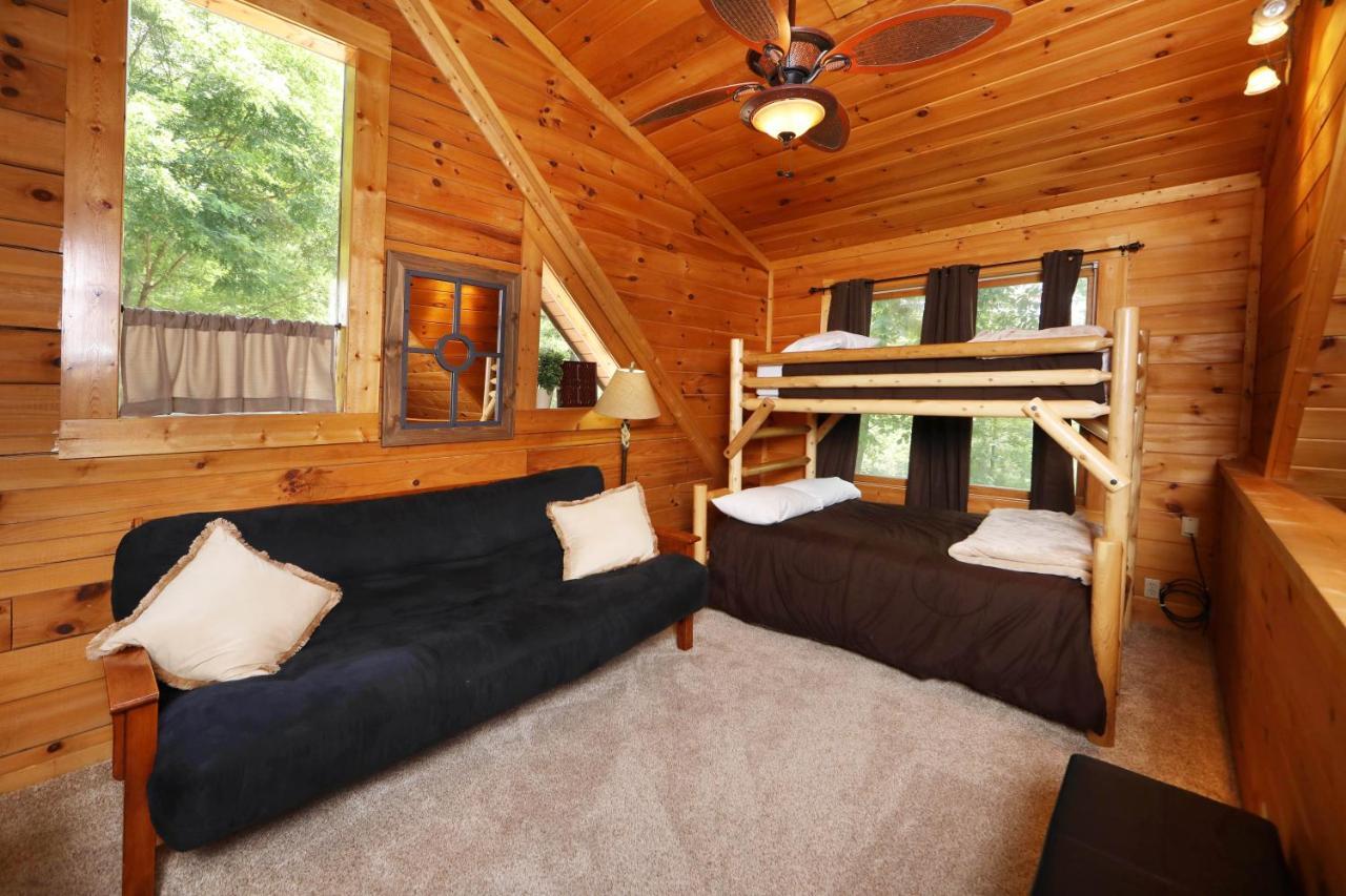 Horseshoe Hideaway Sevierville Exterior photo