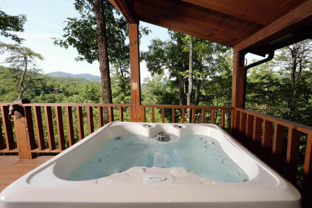 Horseshoe Hideaway Sevierville Exterior photo