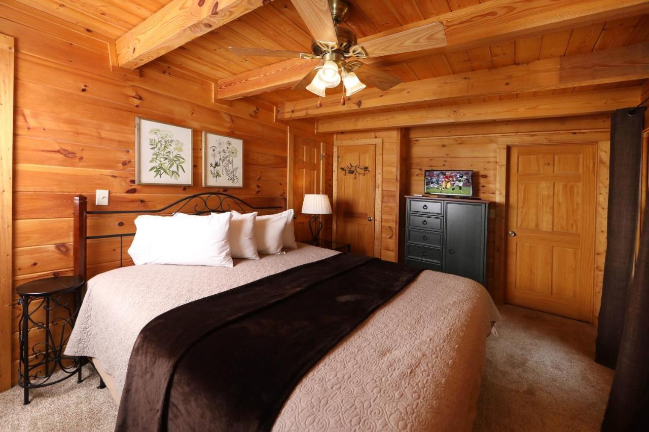 Horseshoe Hideaway Sevierville Exterior photo