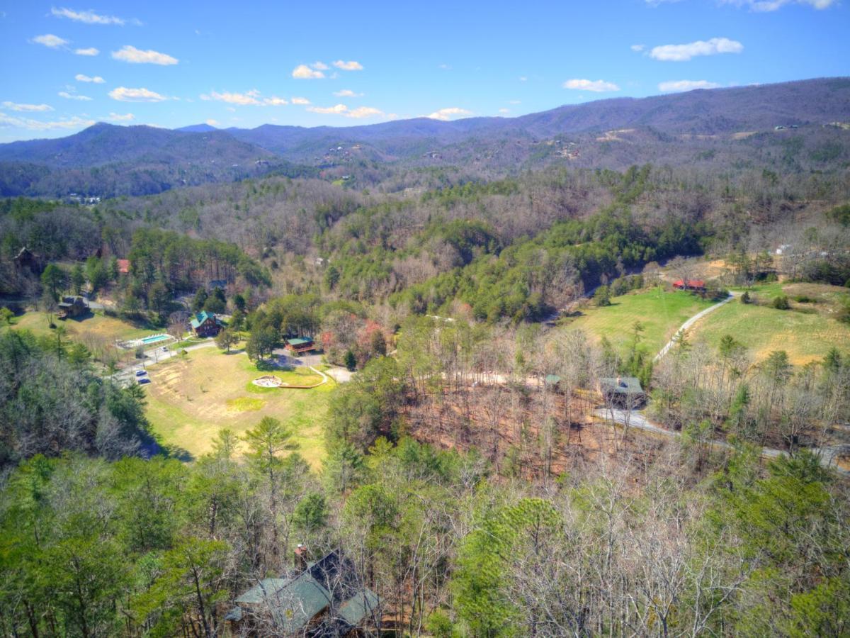 Horseshoe Hideaway Sevierville Exterior photo